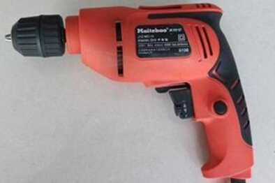 手电钻如何更换碳刷