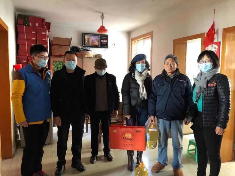 918博天堂关爱孤寡老人 情暖新春佳节 918博天堂环保关爱孤寡老人 情暖新春佳节