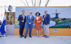 918博天堂环保受邀出席2023荷兰国王日活动嘉宾合影